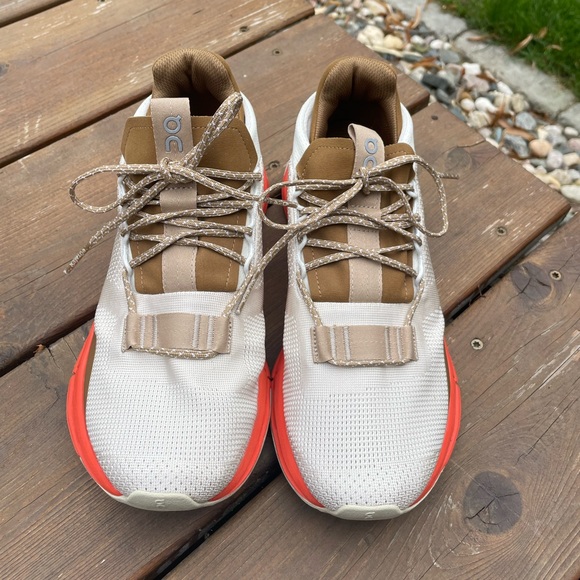 On Running Cloudnovq Pearl Flame size 7 - Picture 3 of 9